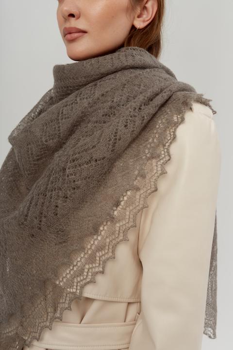Gray Lace Down Shawl (120×120 cm)