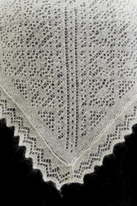 Premium Ecru Down Shawl (130 × 130 cm)