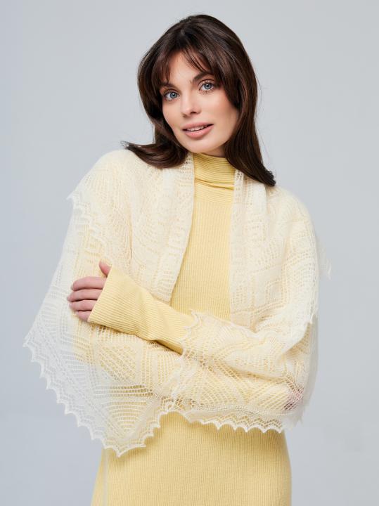 Ecru Lace Down Shawl (100 × 100 cm)