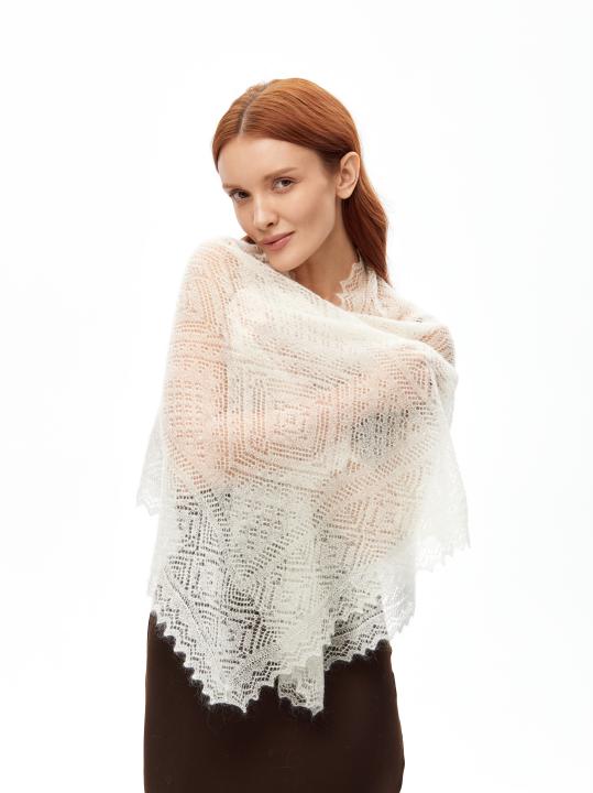 Ecru Lace Down Stole (140 × 60 cm)