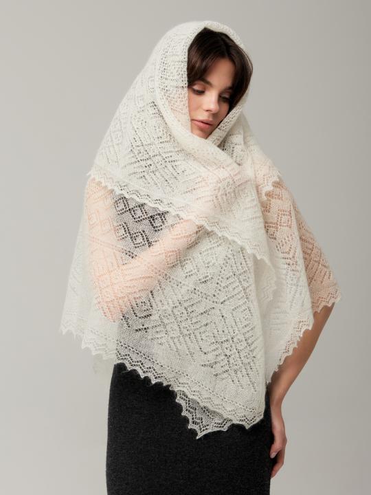 Premium Ecru Lace Down Shawl (120 × 120 cm)