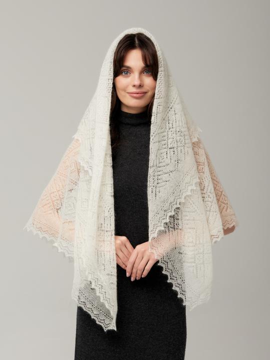 Premium Ecru Lace Down Shawl (120 × 120 cm)