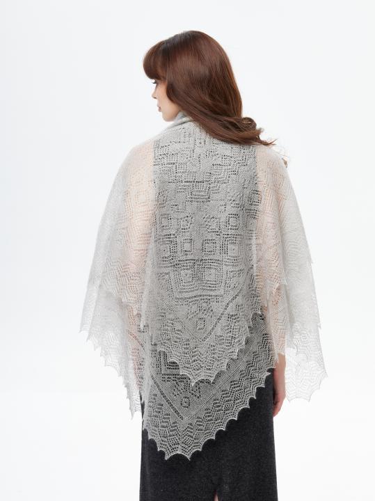 Gray Lace Down Shawl (120 × 120 cm)