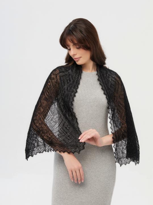 Black Lace Down Stole (120 × 40 cm)