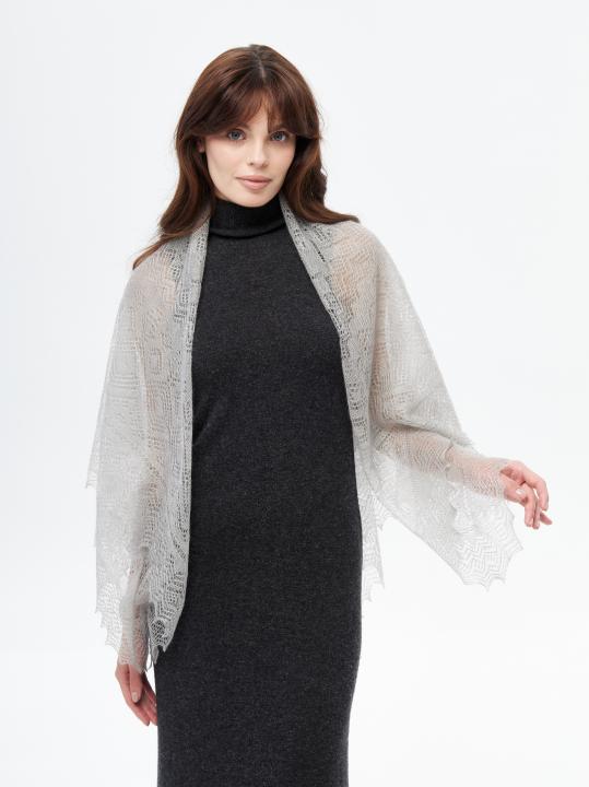 Gray Lace Down Shawl (120 × 120 cm)