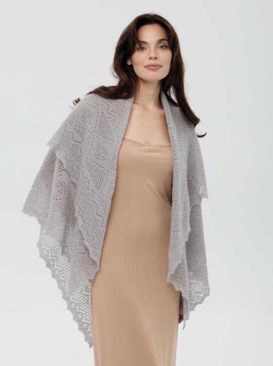 Gray Warm Down Shawl (120 × 120 cm)