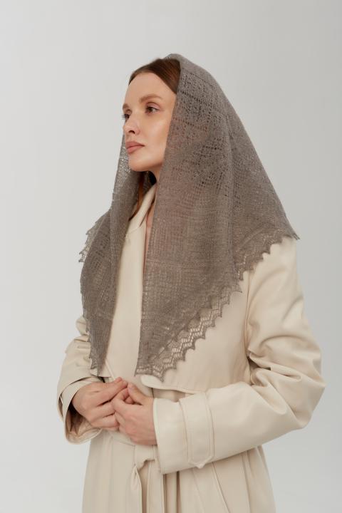 Gray Lace Down Shawl (80 × 80 cm)