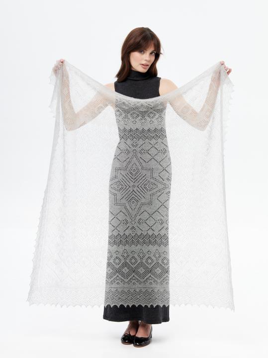 Gray Lace Down Shawl (120 × 120 cm)