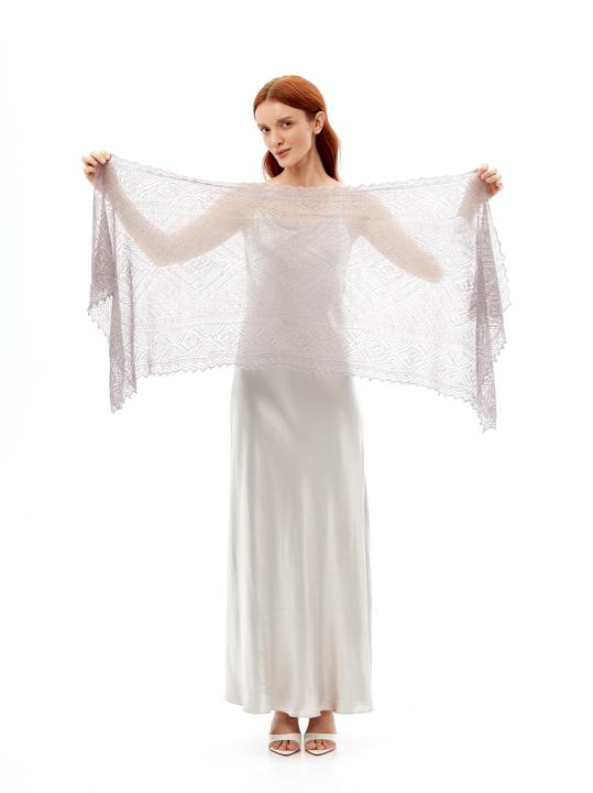 Gray Lace Down Stole (140 × 60 cm)