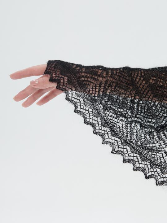 Black Lace Down Stole