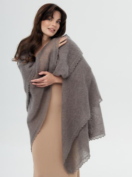 Premium Gray Down Shawl (150 × 150 cm)