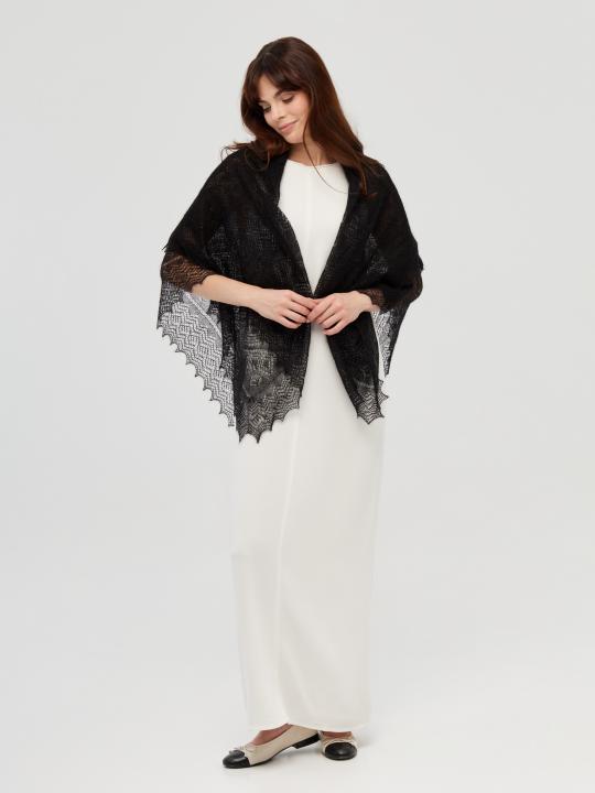 Black Lace Down Shawl (120 × 120 cm)