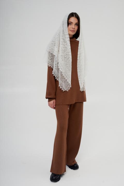 White Lace Down Shawl (120 × 120 cm)