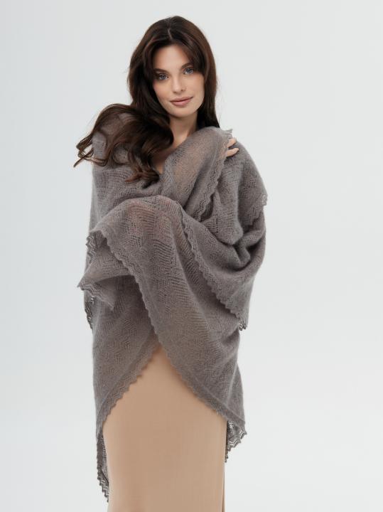 Premium Gray Down Shawl (150 × 150 cm)