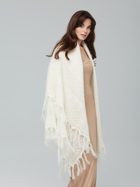 Premium White Down & Silk Shawl (150 × 150 cm)