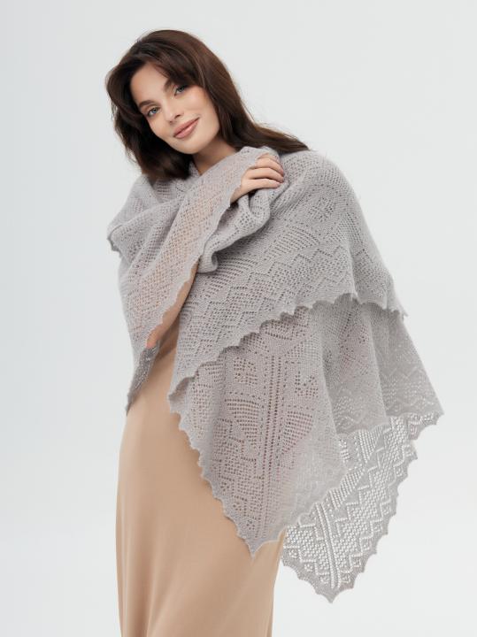 Gray Warm Down Shawl (120 × 120 cm)