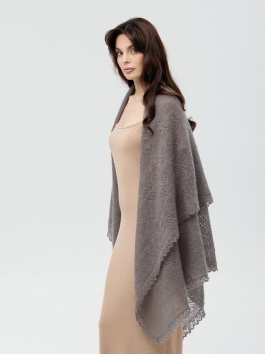 Premium Gray Down Shawl (150 × 150 cm)