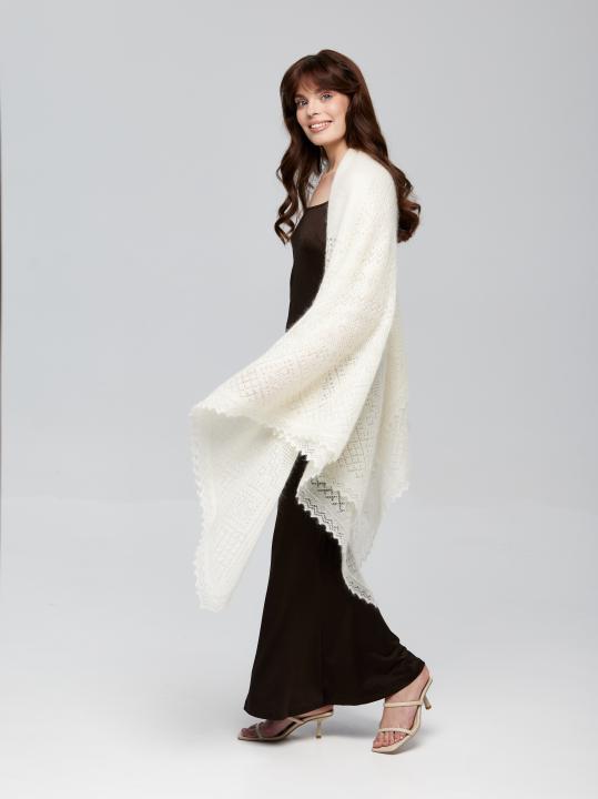 Premium Ecru Down & Silk Shawl (130 × 130 cm)
