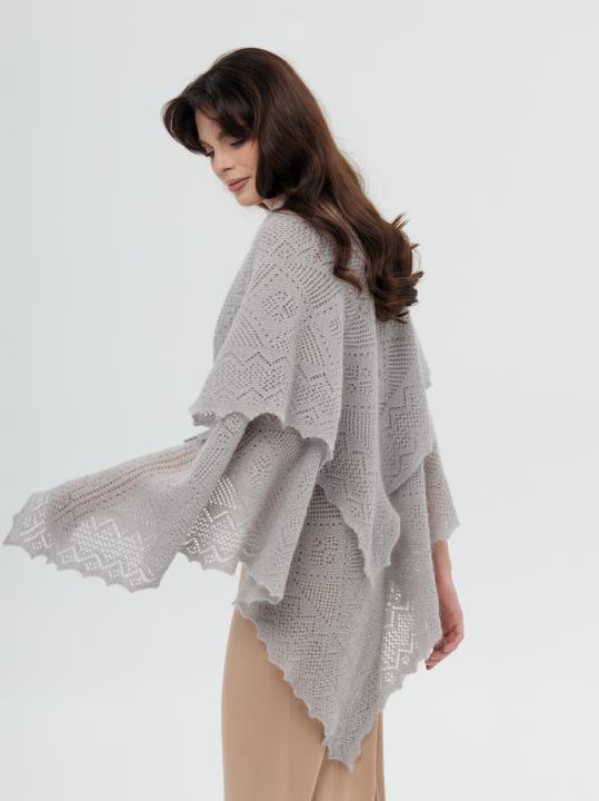 Gray Warm Down Shawl (120 × 120 cm)