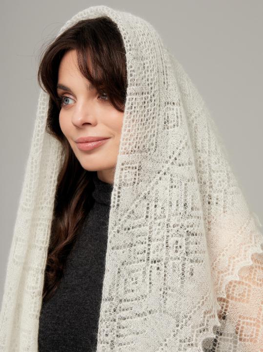 Premium Ecru Lace Down Shawl (120 × 120 cm)